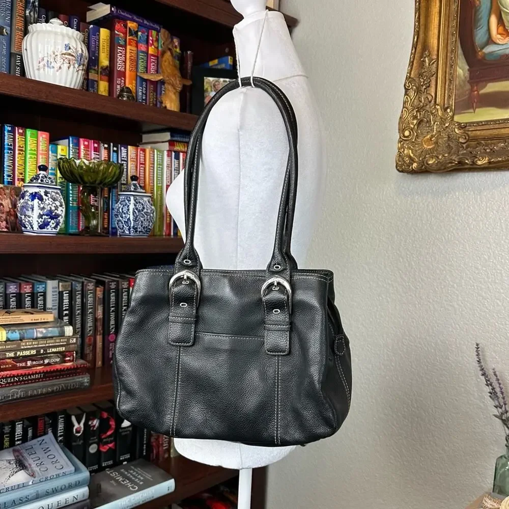 Tignanello Classic Leather Shoulder Bag Purse Black Italy